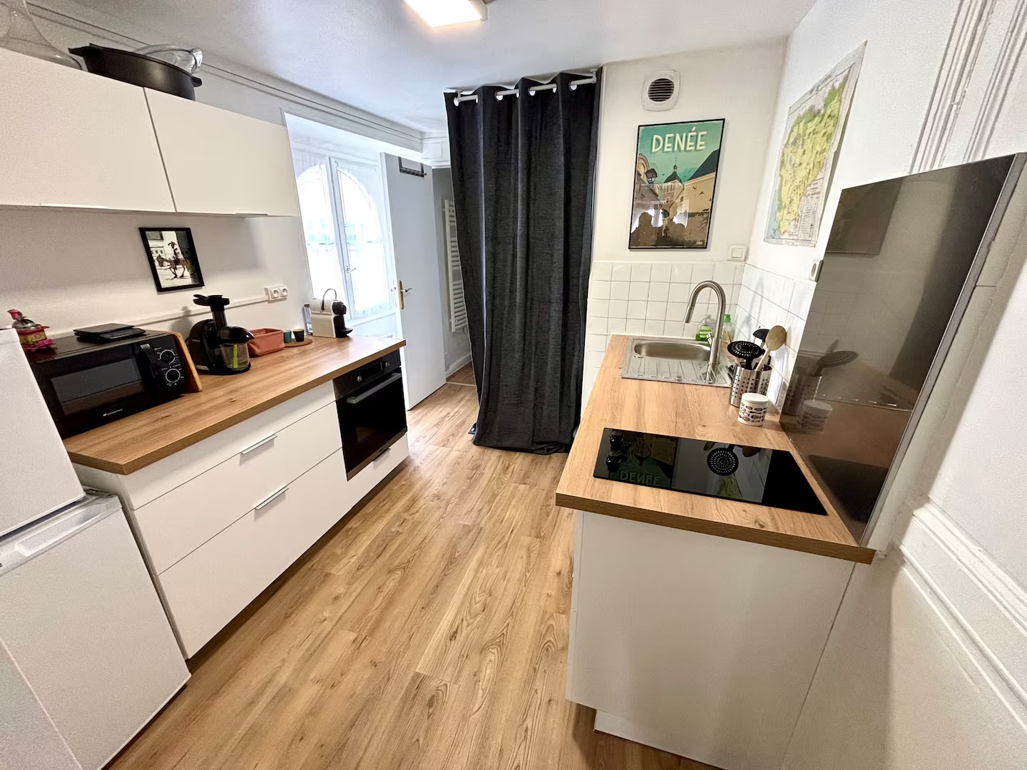 Cuisine d’un appartement à louer en centre-ville d’Angers, proche de la Tour Saint-Aubin